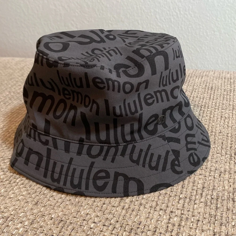 NWT Lululemon Both‎ Ways Bucket Hat Gray Black Graphic szS/M